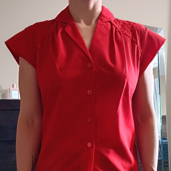 Vintage Dominique Cherry Red Embroidered Floral Blouse 1980s Cap Sleeve Top - Picture 1 of 6